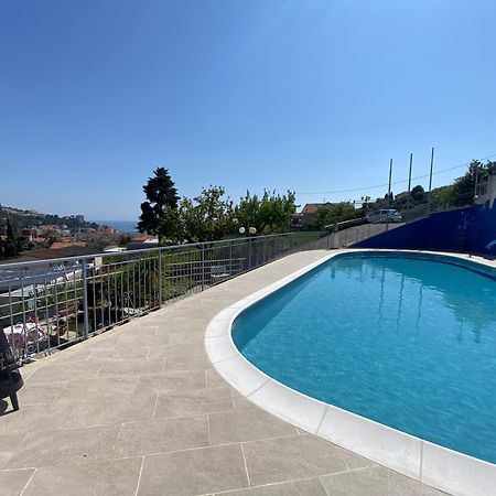 Residence Hotel Edy Imperia Eksteriør billede