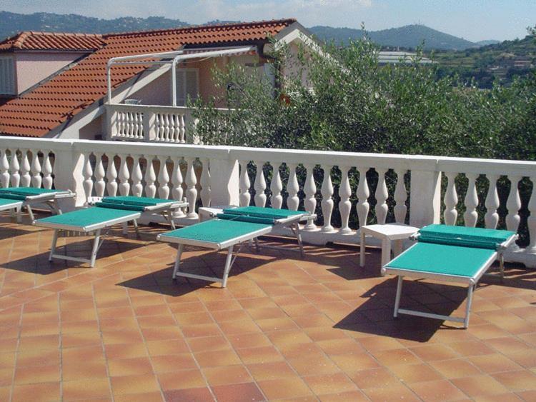 Residence Hotel Edy Imperia Eksteriør billede