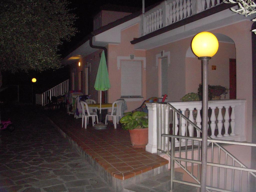 Residence Hotel Edy Imperia Eksteriør billede