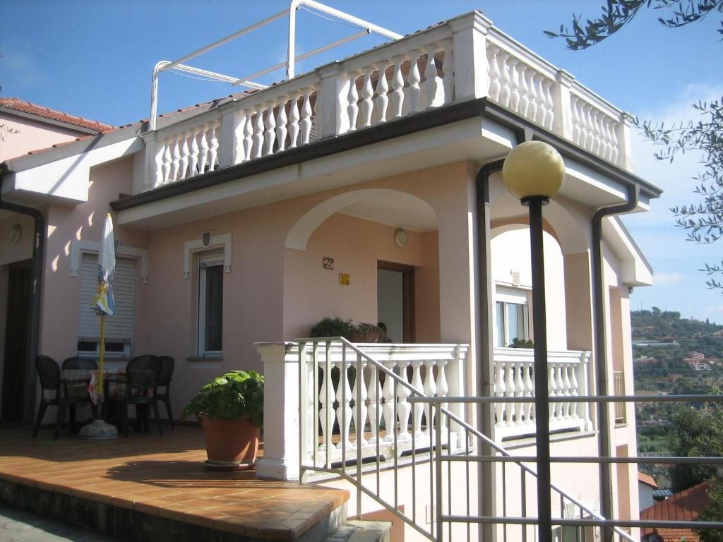 Residence Hotel Edy Imperia Eksteriør billede