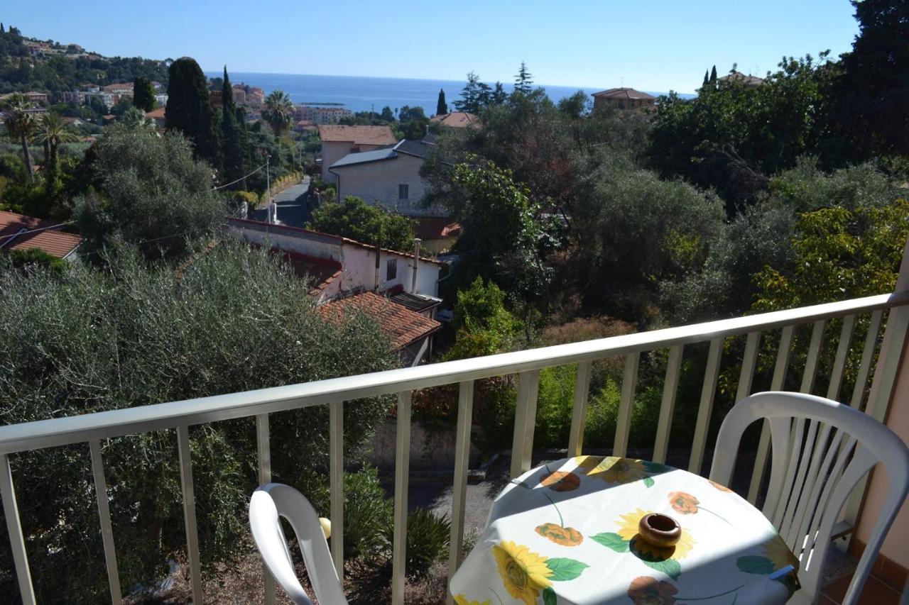 Residence Hotel Edy Imperia Eksteriør billede